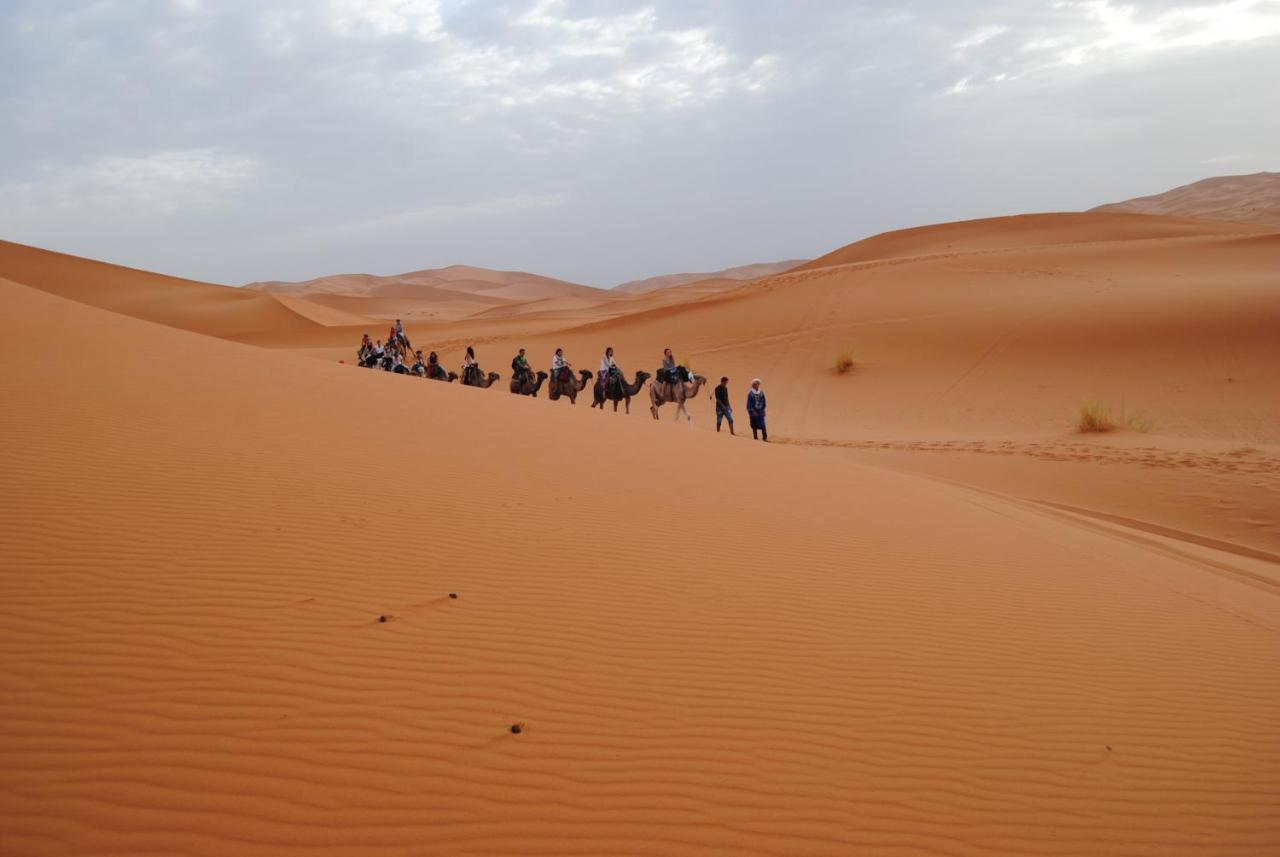 Desert Camel Trekking Camp Merzouga Ngoại thất bức ảnh